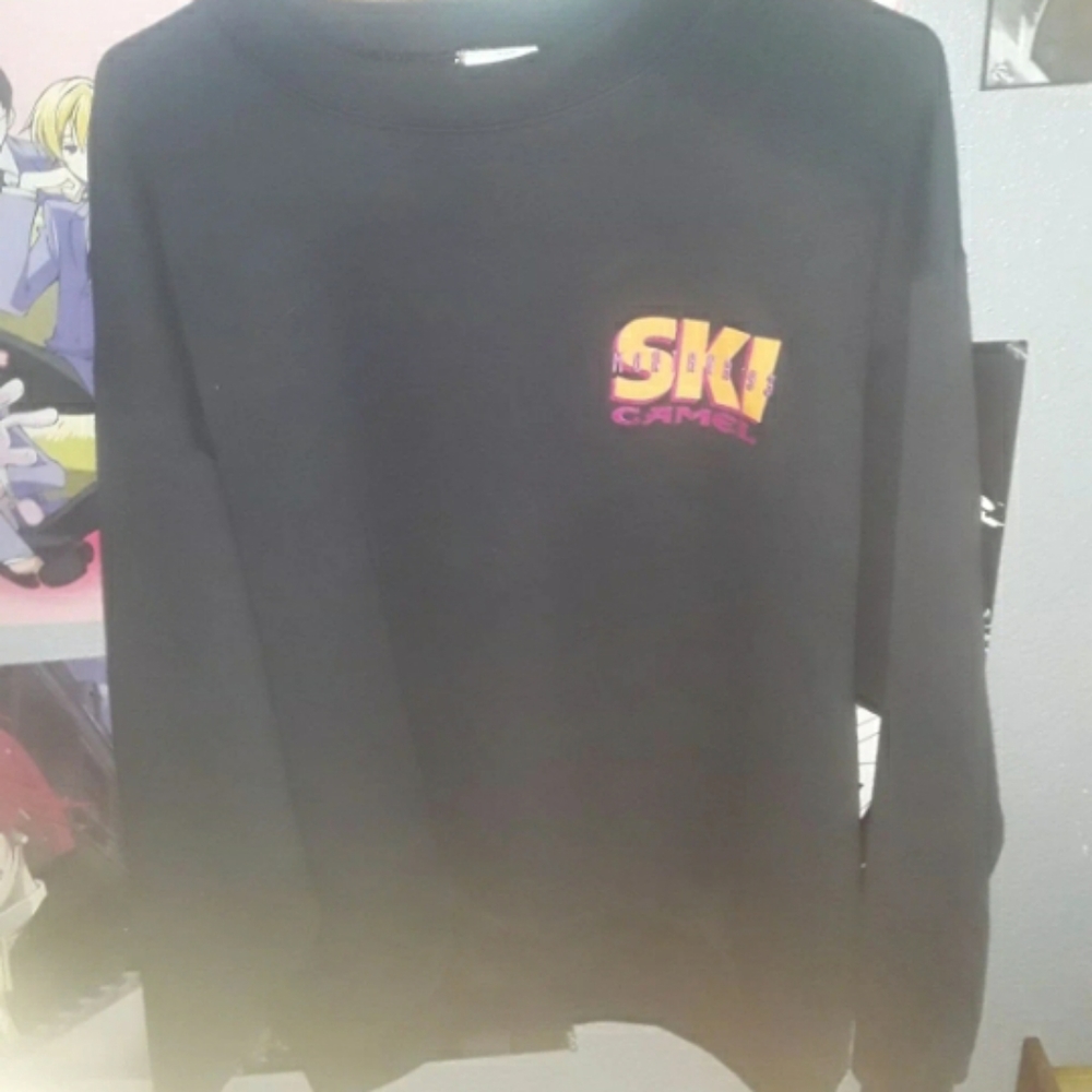 1993 ski Montana camel styles light sweater